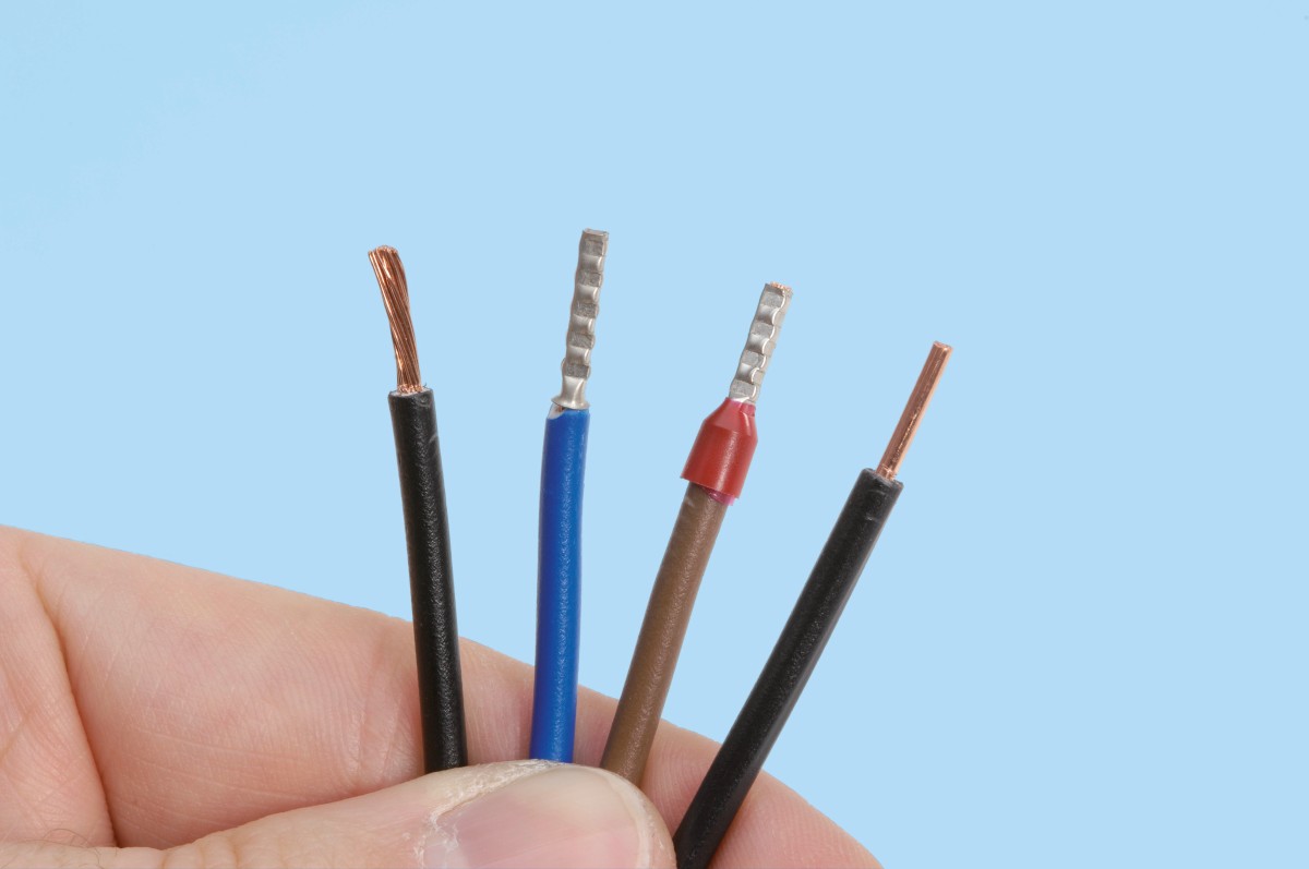 Thiết bị cắm CEE